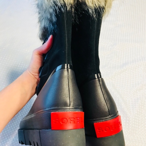 Sorel Joan of artic Next leather boots in black - Picture 7 of 10